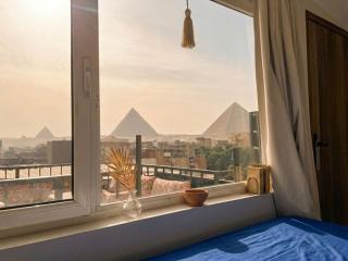 Explore Pyramids View - 8