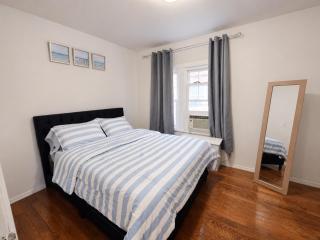 Amazing large 3 BD apartment in NJ Close 15 minutes to Metlife - 1