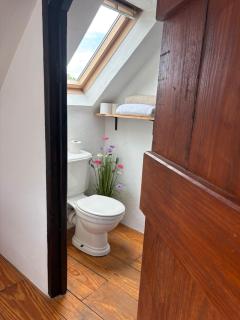 THE FARMHOUSE Room 2 - 3