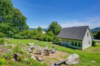 Wooded Escape w/ Beautiful Backyard + Mtn Views! - 8