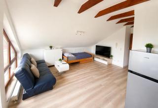 Ruhige 2 Zimmer Wohnung mit Balkon in Böblingen - 3