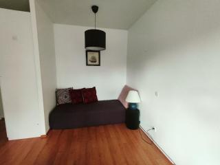 Cozy Espoo Getaway with Free Parking & Near Iso Omena - 3