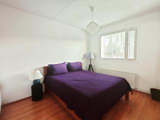 Cozy Espoo Getaway with Free Parking & Near Iso Omena - 2