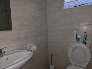 Zuba Self-Catering Apartments - 2