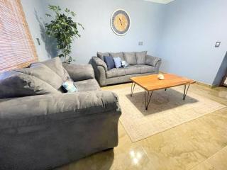 Family Friendly Casita, Sleeps 8, Gated parking, 1 mile to beach-Puerto Penasco - 7