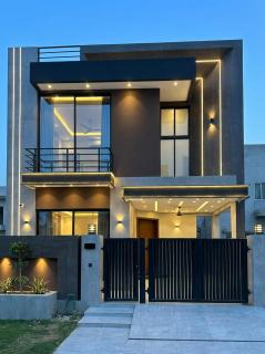 2BHK Modern Luxury Suite Rooms in DHA Lahore - 0