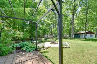 Rifle Lake Cabin! Michigan Outdoor Adventure Pad - 9