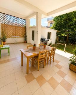Amaya Pine Central - 1