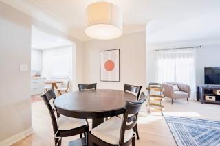 Charming 2BR Retreat by Kenny Park & Lakes - 6