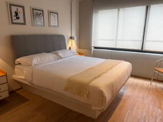 Praga Suites 6 New Cozy 1BR Unbeatable Location - 2