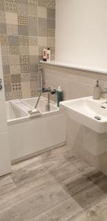 Glasgow City Triplex House With Garden and Parking - 7