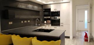 Glasgow City Triplex House With Garden and Parking - 6