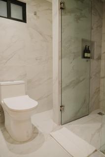 Praga Suites 7 Great 1BR Fast WiFi Beautiful View - 9