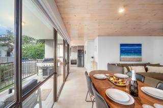 Moffat Beach Surf Retreat - 8