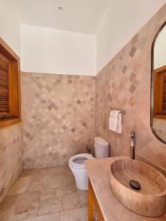 Las Palmas Luxury Golf Villa 4-BR Getaway - 4