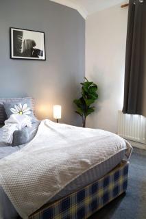 Double Room perfect for contractors and Professionals - 8