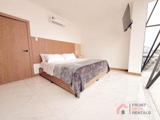 Diamond Beach Suite Pool Jacuzzi & Oceanfront - 0