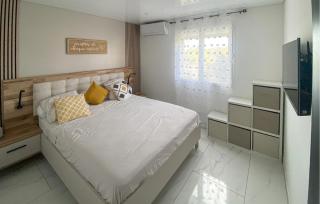 Lovely Home In Villespassans - 3