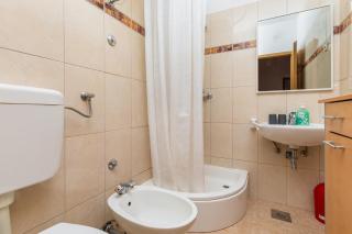 Apartments by the sea Igrane, Makarska - 25486 - 1