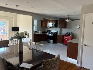 Beautiful 7BR NW DC Home with Parking - 7
