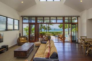 Beached on Magnetic - Picnic Bay - 6