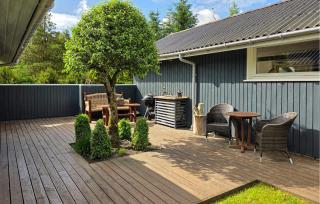 2 Bedroom Beautiful Home In Jerup - 9