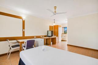 The Reef Motel - 4