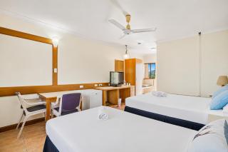 The Reef Motel - 1