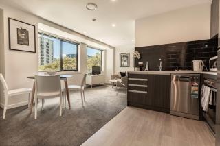 Beautiful 2BR Unit next to Myers Park Zodiak Stays - 2