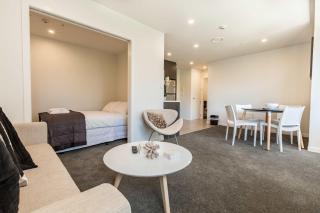 Beautiful 2BR Unit next to Myers Park Zodiak Stays - 5