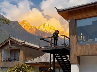 丽江瑞息雪山屿日照金山森系雪山观景香氛民宿 - 0