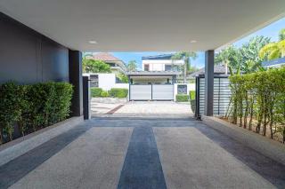 Bangtao 4 Bedrooms Modern Single-Unit Villa 1000 Square Meters of Land 15-Meter Oversized Private Pool Oversized Garden - 2