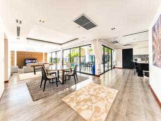 Bangtao 4 Bedrooms Modern Single-Unit Villa 1000 Square Meters of Land 15-Meter Oversized Private Pool Oversized Garden - 7
