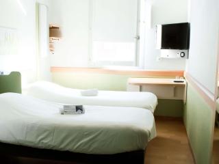 ibis budget Saint-Omer Centre - 1