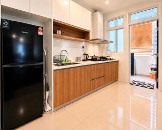 Twin Galaxy Residence w Balcony nr KSL by Ourstay - 8