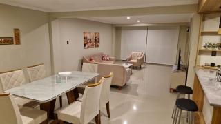 Beautiful and modern apartment steps from the Plaza - 3