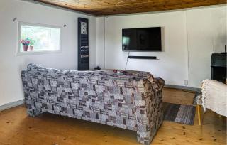 Awesome Home In Lärbro With House Sea View - 8