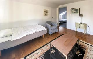 1 Bedroom Amazing Apartment In Gullaskruv - 3