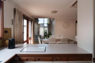 Entire Cozy 4 Bedroom House Surrey Hills - 4