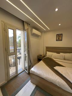 Blue SouthMed Pyramids View - 9
