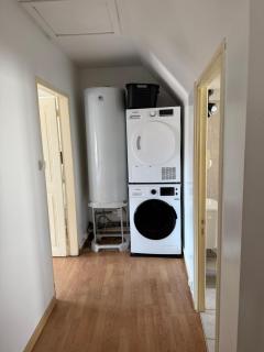 Grand Appartement lumineux 2ch. Ville historique. - 2