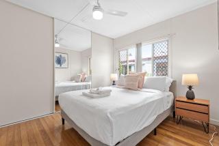 Peaceful 1BR Apt with Parking, Wi-Fi & Study Desk - 4