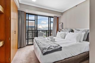 Central 1BR Apt with Sky Tower Views Zodiak Stays - 0