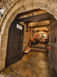 Guva Mangalem Boutique Hotel & Restaurant -Berat Old Town View - 5