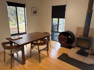1 Bedroom Cabin Farm Retreat - 5
