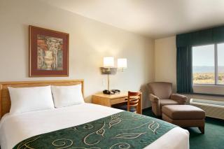 Travelodge by Wyndham Milford - 7