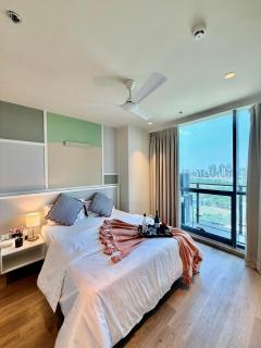 Pink Lily 1 BHK Studio Apartment near IGI Airport - 0