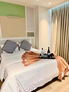 Pink Lily 1 BHK Studio Apartment near IGI Airport - 1