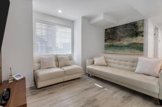 Calgary Downtown Guest House - 1