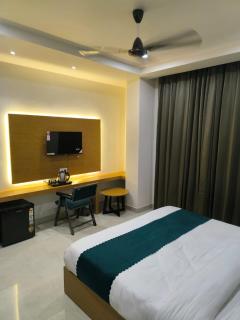 Hotel VIJAYVARDHAN INN - 5